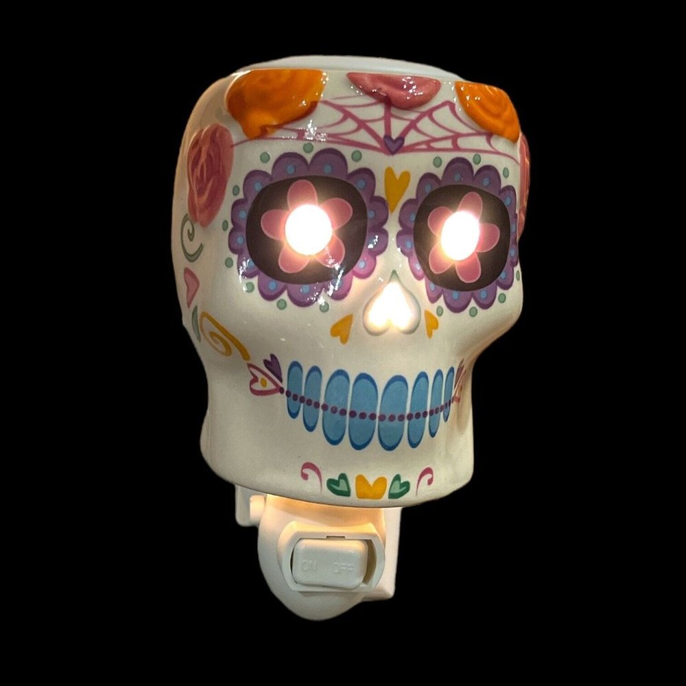Day of the Dead Sugar Skull Wax Warmer Plug In Night Light New
